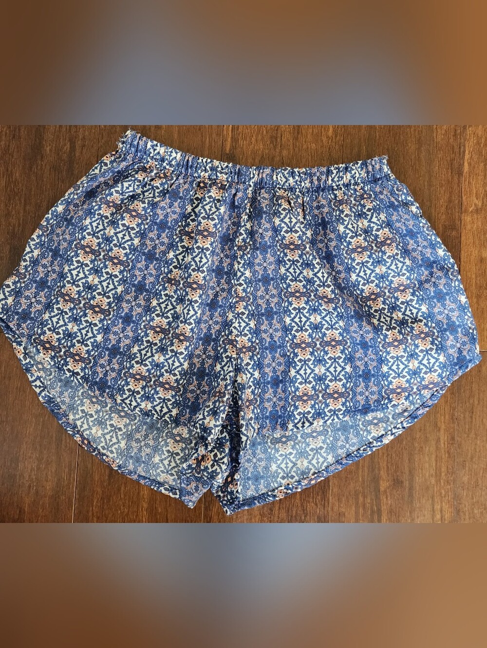 ⚡️3/$20⚡️ Bluenotes Geometic Patterned Women’s Elastic-Waist Shorts size Small